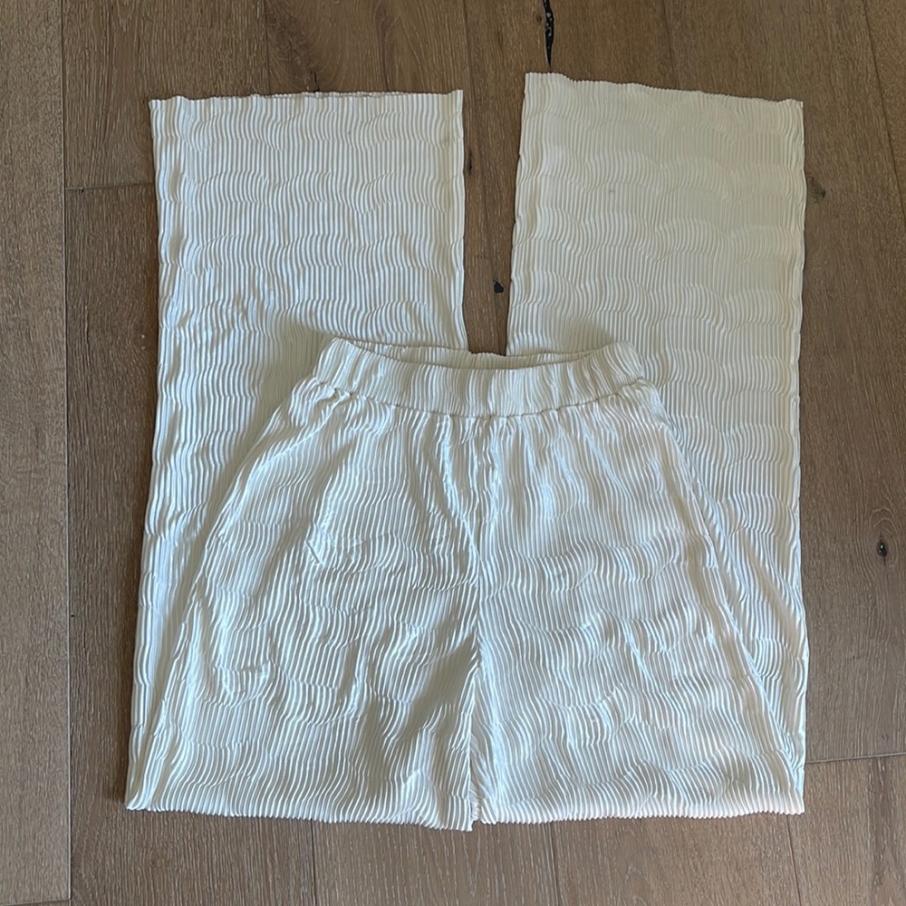 Meshki Seashell Scalloped Ribbed Coverup Pants